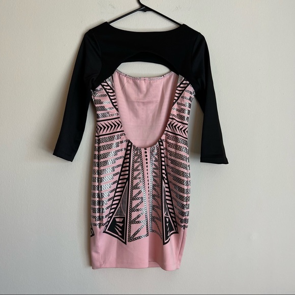 ⭐️ Arden B Bodycon Dress - Picture 4 of 9